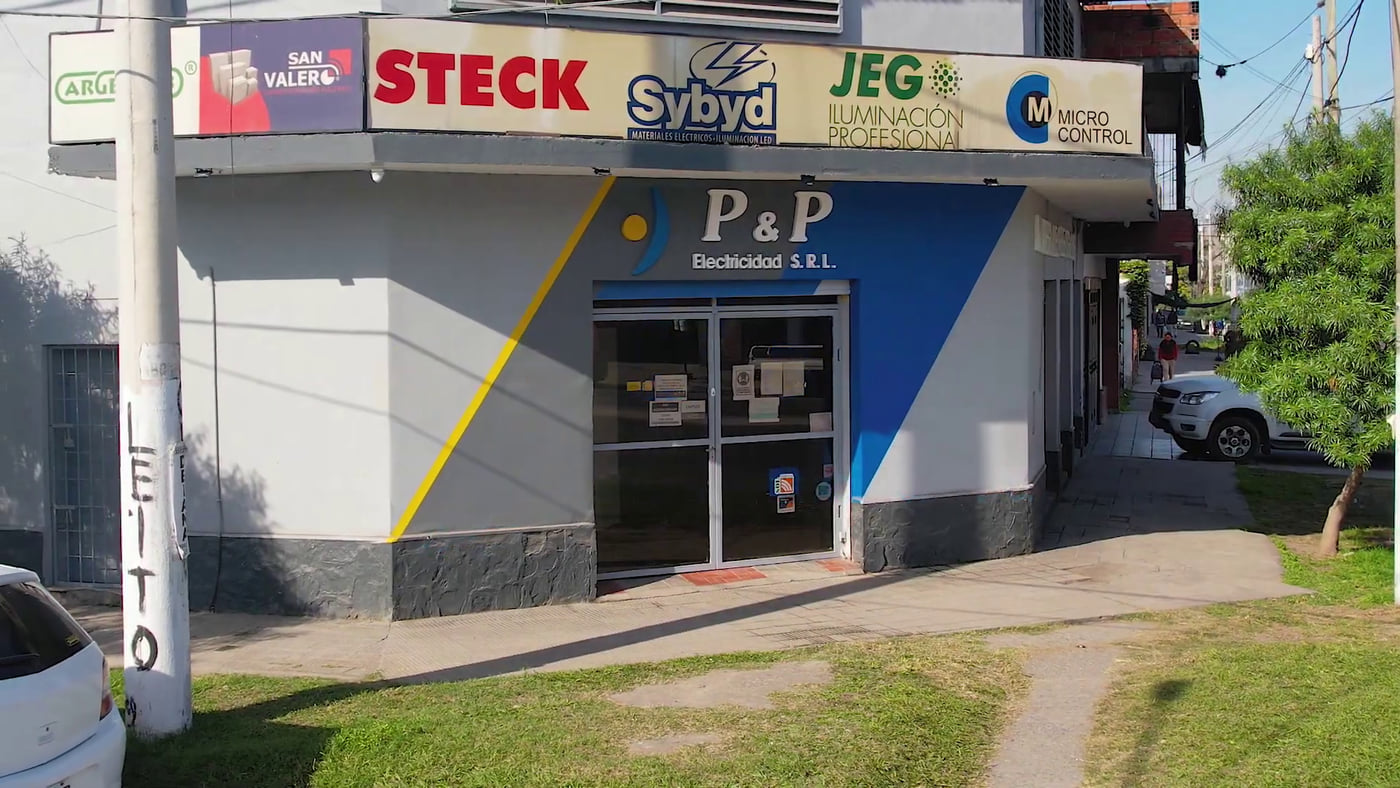 Frente del local PyP Electricidad